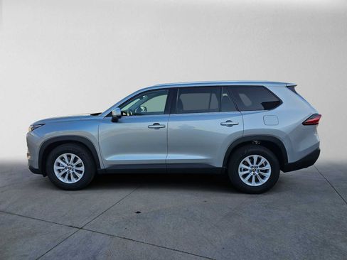 Certified 2026 Toyota Grand Highlander FWD image 6