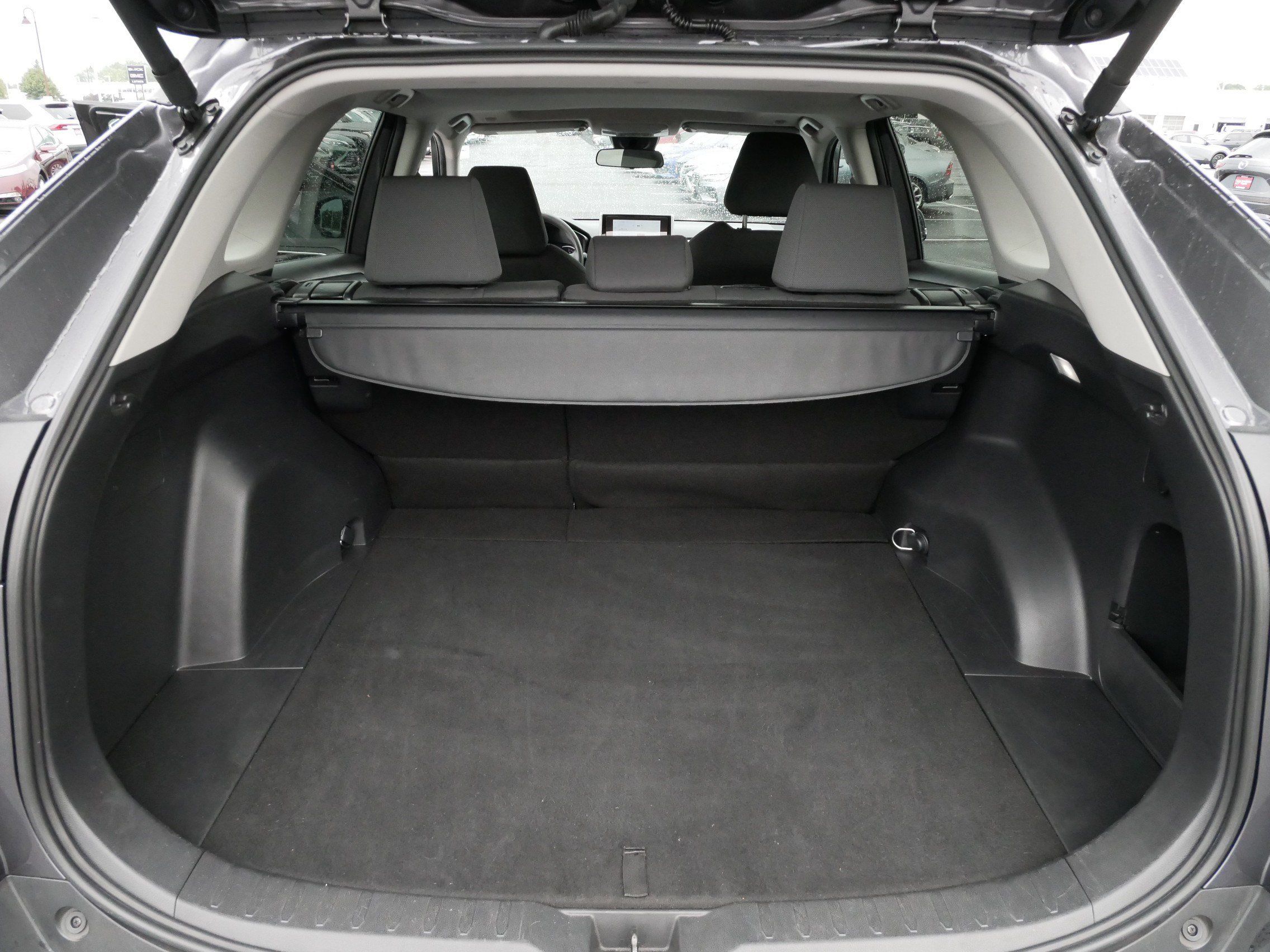 Certified 2024 Toyota RAV4 XLE w/ Convenience Package FWD image 18