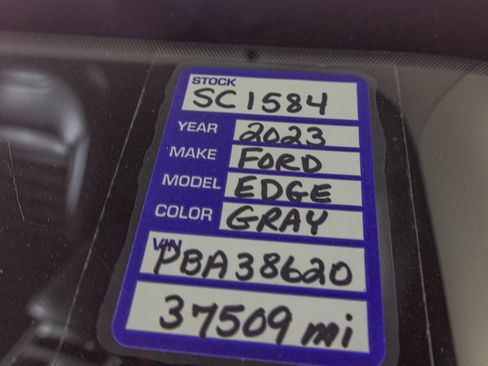 Used 2023 Ford Edge SEL image 40