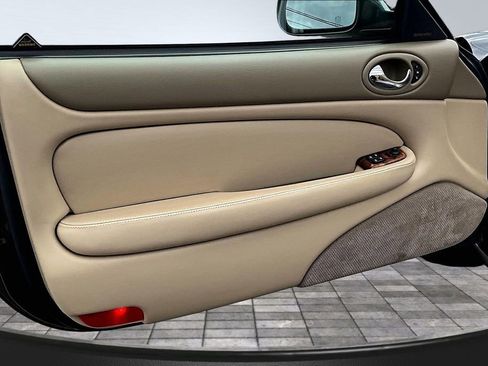 Used 1998 Jaguar XK8 Convertible RWD image 17