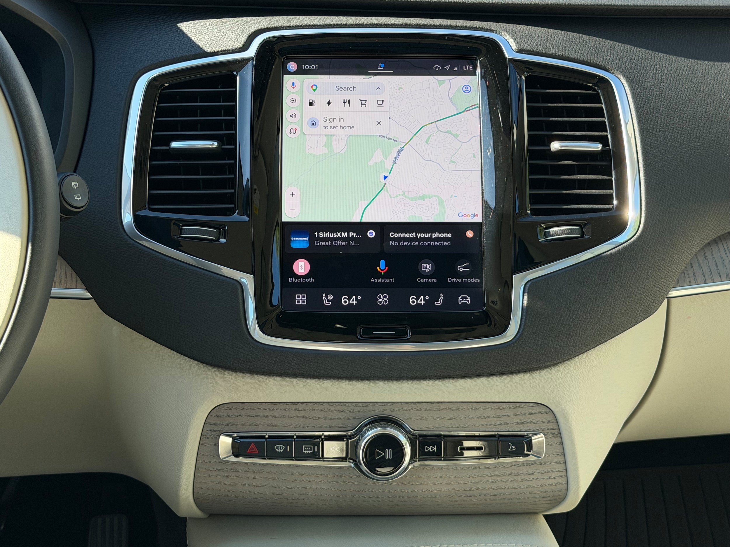 Certified 2024 Volvo XC90 T8 Plus w/ Protection Package Premier AWD/4WD image 15