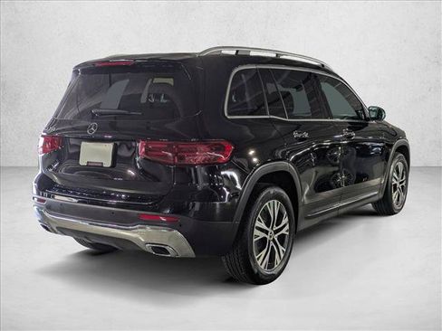 Certified 2025 Mercedes-Benz GLB 250 image 7