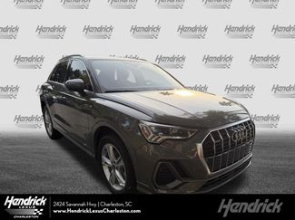 Used 2023 Audi Q3 2.0T Premium w/ Convenience Package AWD/4WD video 1