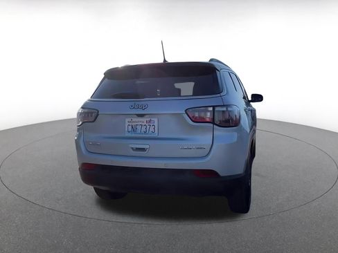 Used 2025 Jeep Compass Limited AWD/4WD image 14