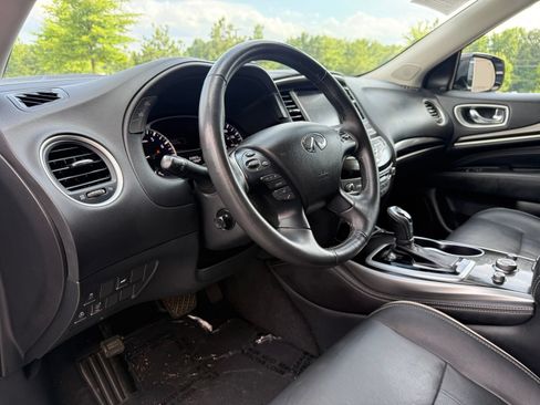 Used 2019 INFINITI QX60 Luxe w/ Essential Package AWD/4WD image 21