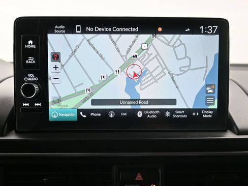 Used 2023 Honda Pilot Touring image 11