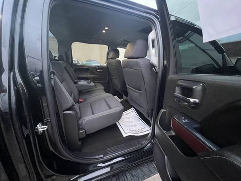 Used 2017 GMC Sierra 1500 SLE w/ SLE Value Package AWD/4WD image 9