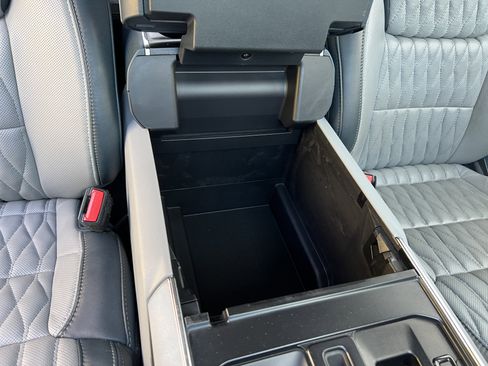 Used 2022 Ford F150 Limited image 22