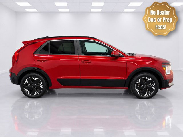 Used 2024 Kia Niro Wind w/ Wind Preserve Package FWD image 1