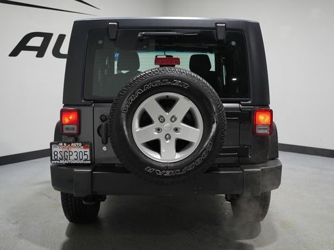 Used 2017 Jeep Wrangler Sport w/ Quick Order Package 24S image 9