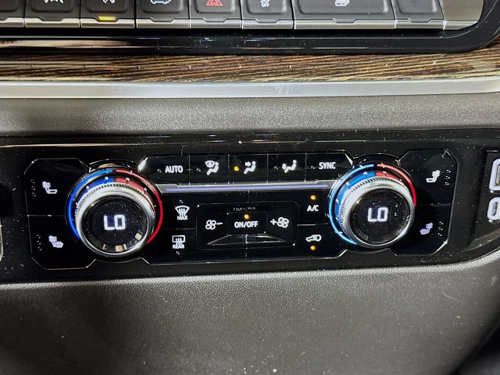 New 2026 GMC Sierra 1500 SLE w/ Preferred Package RWD image 10