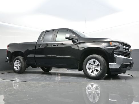 Certified 2019 Chevrolet Silverado 1500 LT w/ Remote Start Package image 33