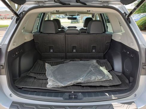 Used 2022 Subaru Forester Limited AWD/4WD image 14