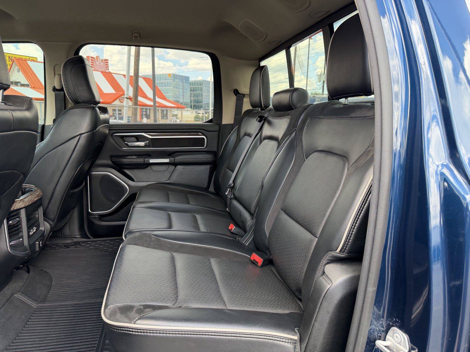 Used 2020 RAM 1500 Laramie AWD/4WD image 18
