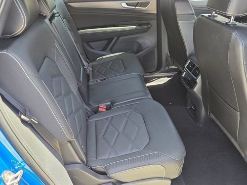 Certified 2024 Volkswagen Atlas Cross Sport SE FWD image 14