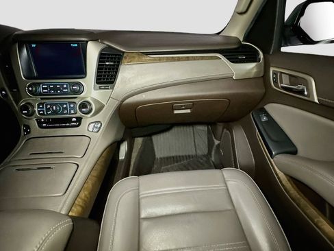 Used 2018 GMC Yukon XL Denali w/ Denali Ultimate Package AWD/4WD image 30