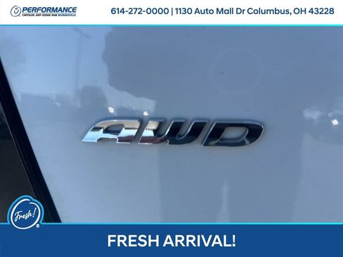 Used 2016 Chrysler 300 S w/ 300S Premium Group image 12