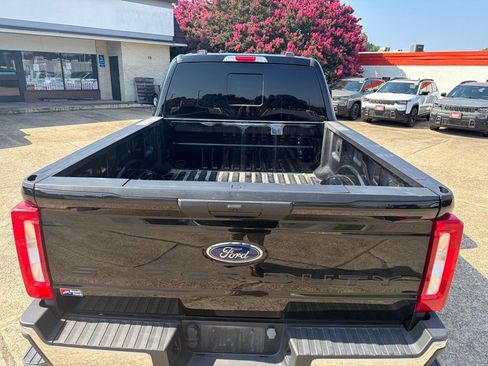 Used 2023 Ford F250 XLT w/ FX4 Off-Road Package AWD/4WD image 7