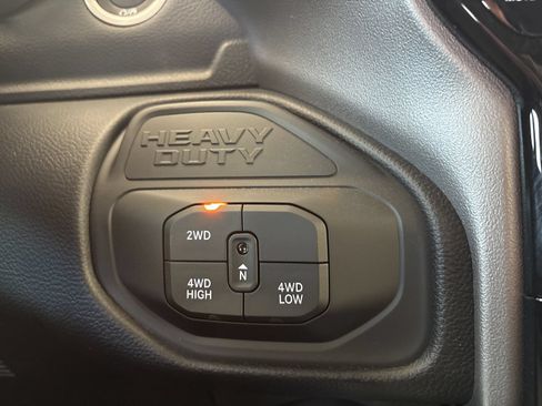 New 2026 RAM 3500 Laramie AWD/4WD image 27