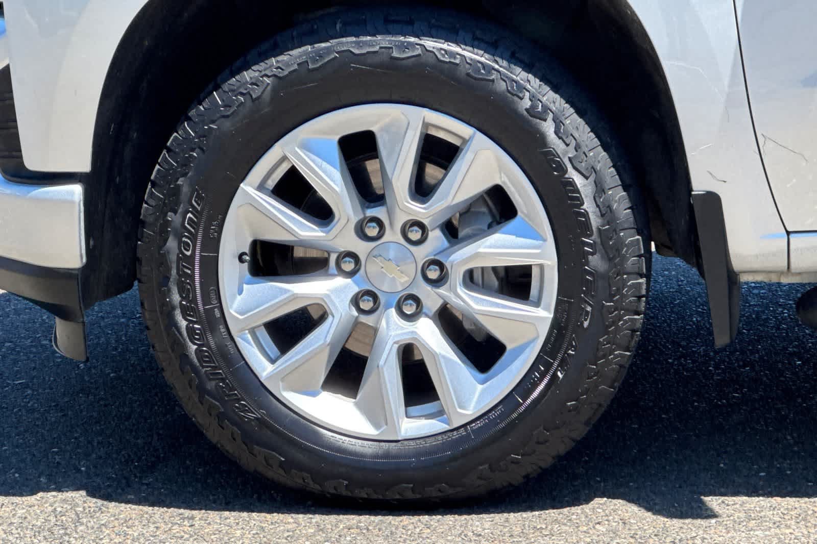 Used 2022 Chevrolet Silverado 1500 Custom AWD/4WD image 24