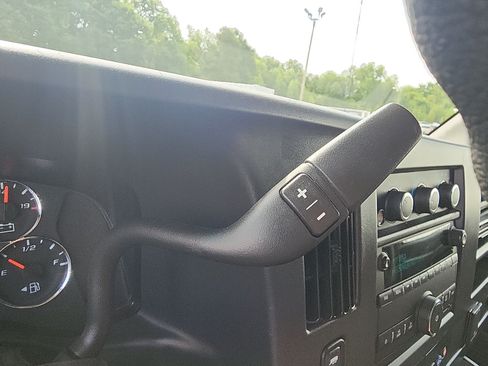 Used 2025 GMC Savana 2500 w/ Driver Convenience Package RWD image 19