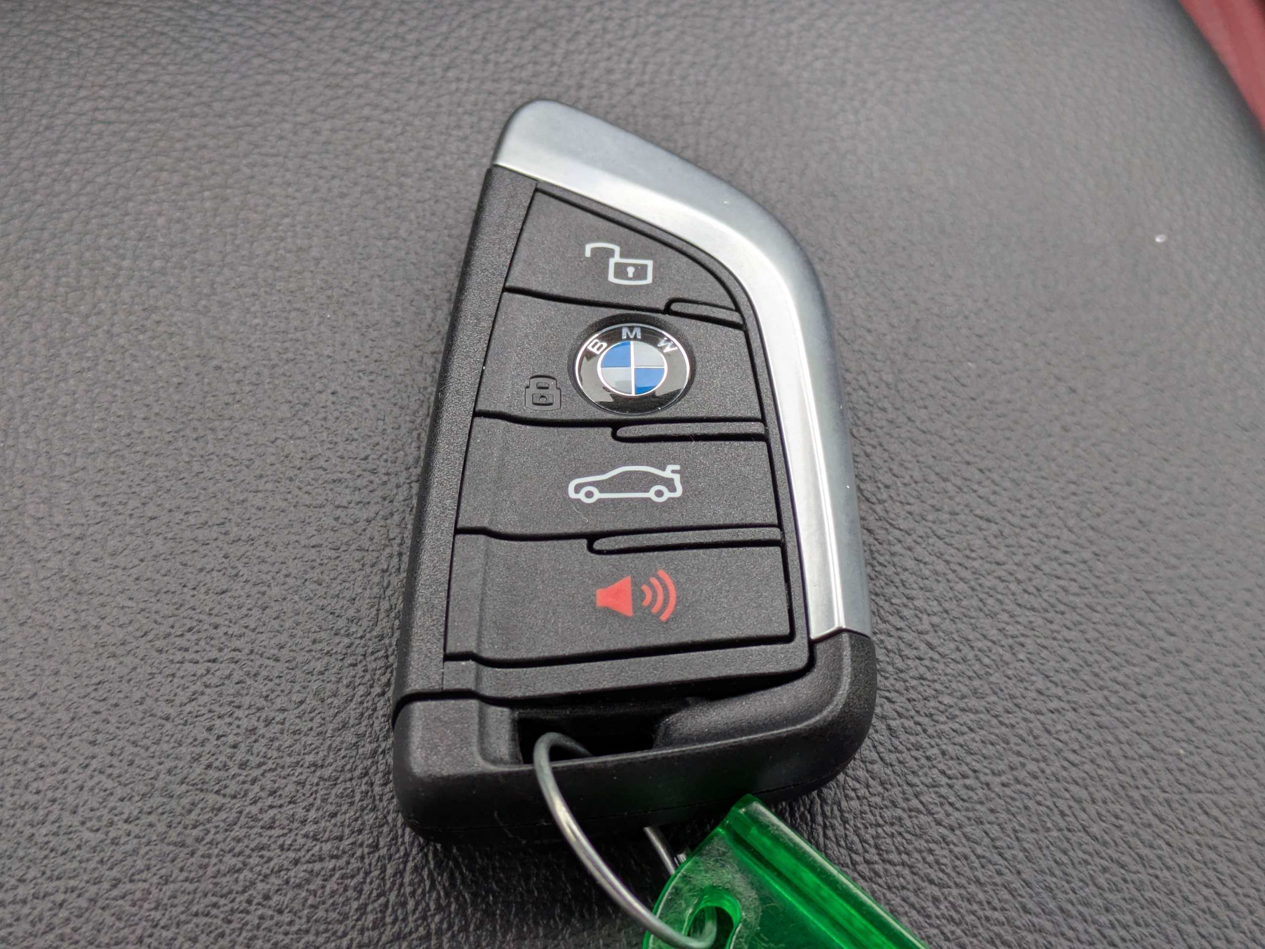 Used 2025 BMW X4 xDrive30i w/ Premium Package AWD/4WD image 33