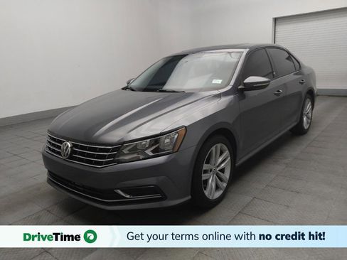 Used 2019 Volkswagen Passat Wolfsburg Edition FWD image 1