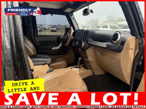 Used 2017 Jeep Wrangler Unlimited Sahara w/ Connectivity Group image 5