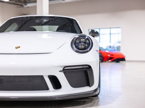 Used 2018 Porsche 911 GT3 image 19