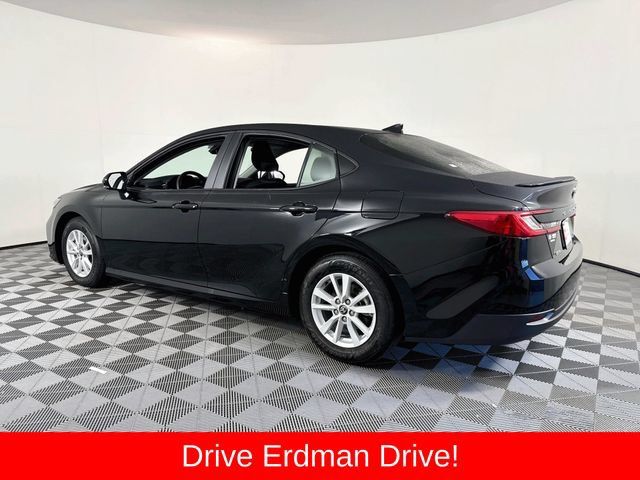 Used 2026 Toyota Camry LE w/ Convenience Package FWD image 21