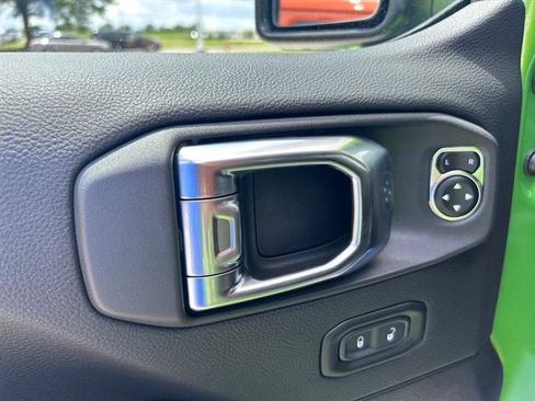 New 2025 Jeep Wrangler Unlimited Rubicon 392 image 15