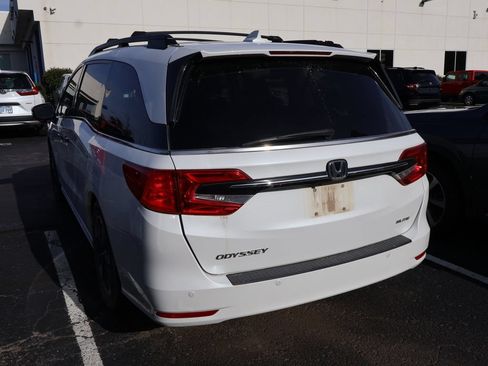 Used 2022 Honda Odyssey Elite image 5