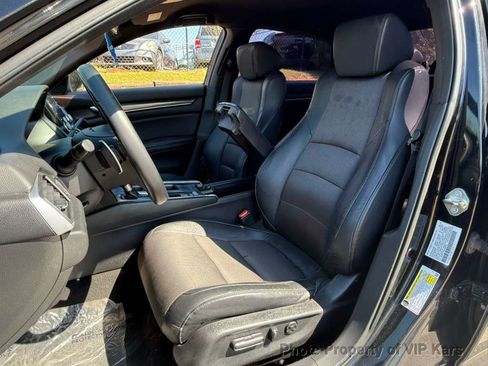 Used 2018 Honda Accord Sport image 12
