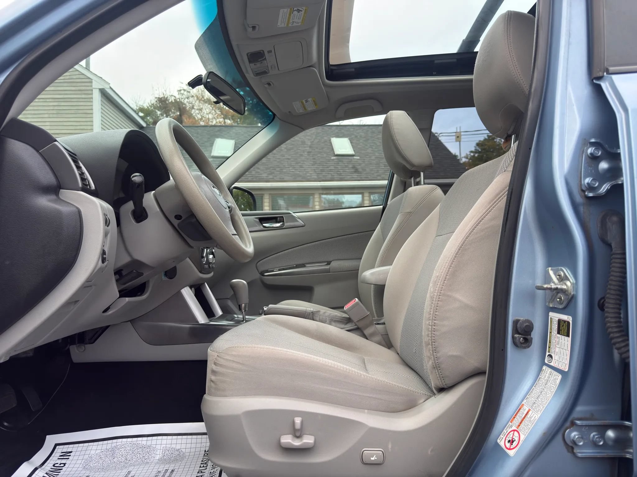 Used 2011 Subaru Forester 2.5X Premium w/ All-Weather Pkg AWD/4WD image 19