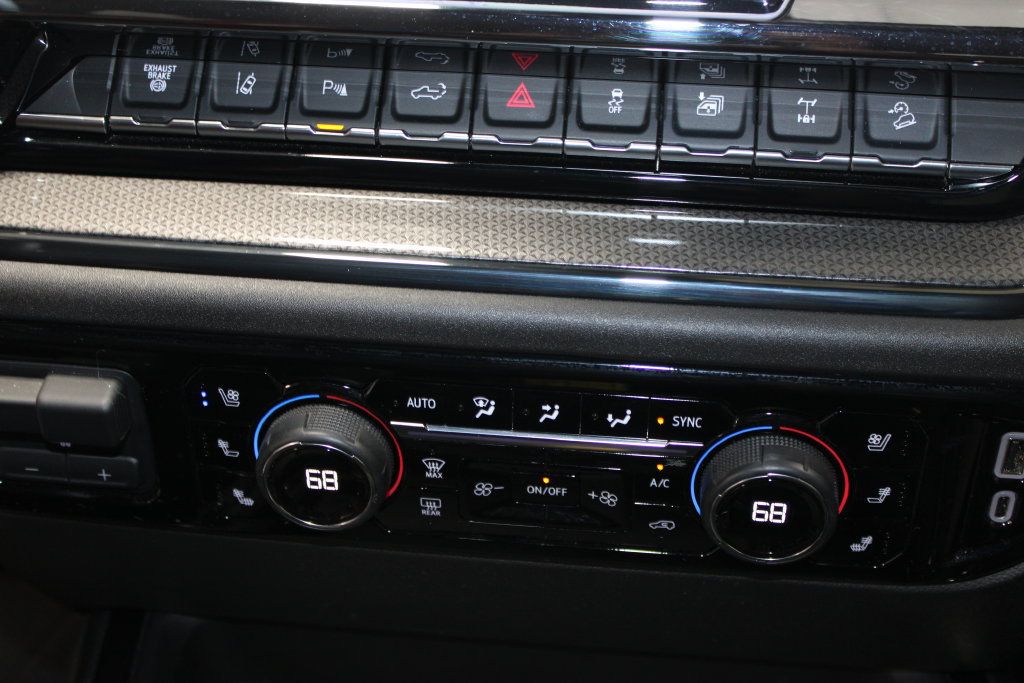 Used 2025 Chevrolet Silverado 2500 ZR2 w/ Technology Package AWD/4WD image 51