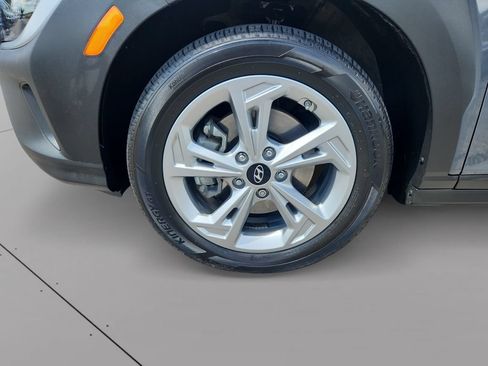 Used 2023 Hyundai Kona SEL AWD/4WD image 9