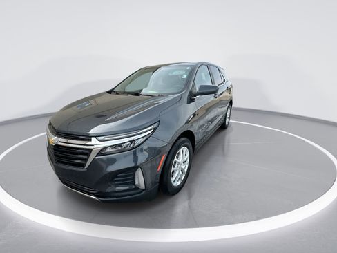 Used 2023 Chevrolet Equinox LT image 4