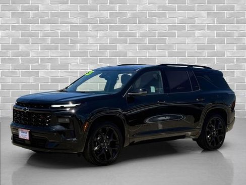 Certified 2025 Chevrolet Traverse RS w/ LPO, Floor Liner Package AWD/4WD image 2