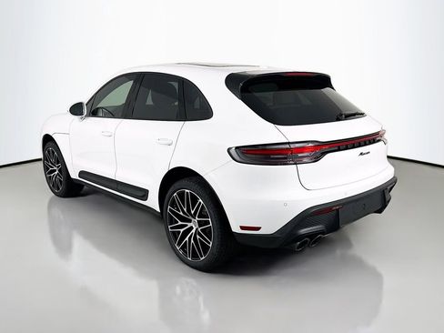 Used 2023 Porsche Macan image 3