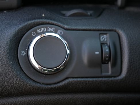 Used 2016 Chevrolet Malibu LT image 20