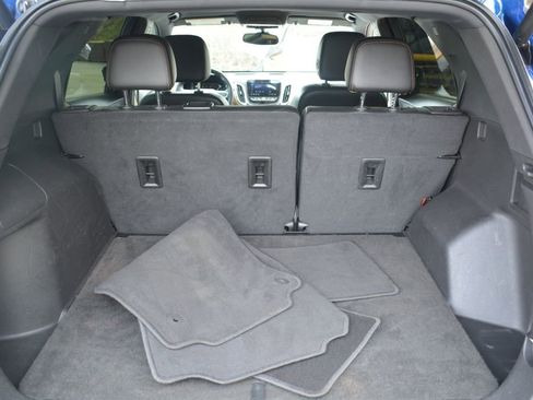 Used 2023 Chevrolet Equinox Premier AWD/4WD image 22