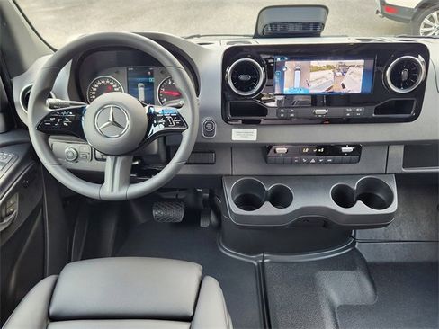 New 2025 Mercedes-Benz Sprinter 2500 image 15