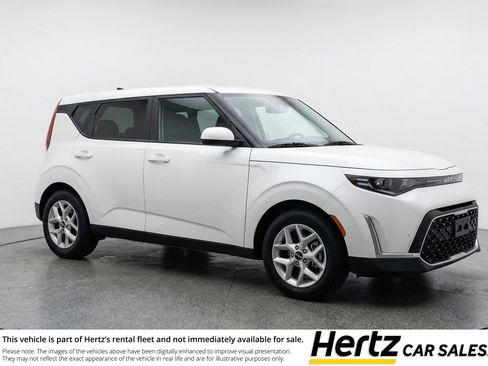 Used 2025 Kia Soul LX w/ LX Technology Package image 1
