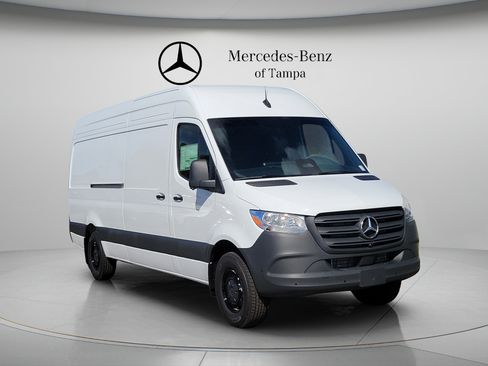 Used 2026 Mercedes-Benz Sprinter 2500 image 5