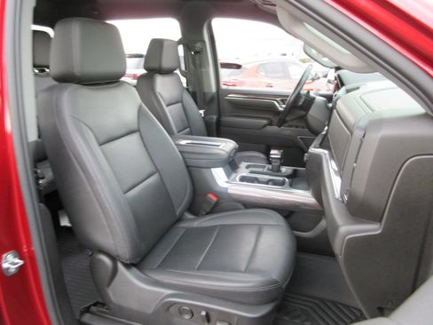 Certified 2022 Chevrolet Silverado 1500 LTZ AWD/4WD image 23