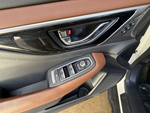 Used 2022 Subaru Outback Touring XT AWD/4WD image 11