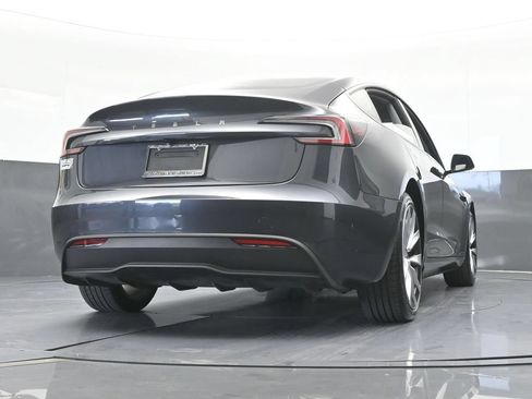 Used 2025 Tesla Model 3 Long Range RWD image 27