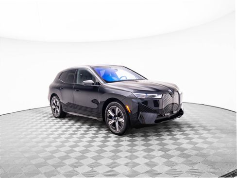 Certified 2025 BMW iX xDrive50 image 8