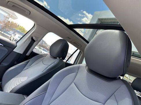 New 2026 Volkswagen Tiguan SE AWD/4WD image 13