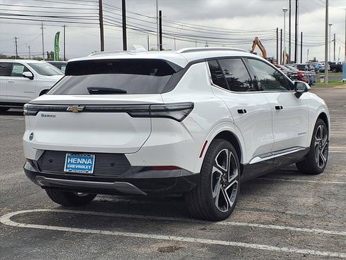 New 2026 Chevrolet Equinox EV LT image 4